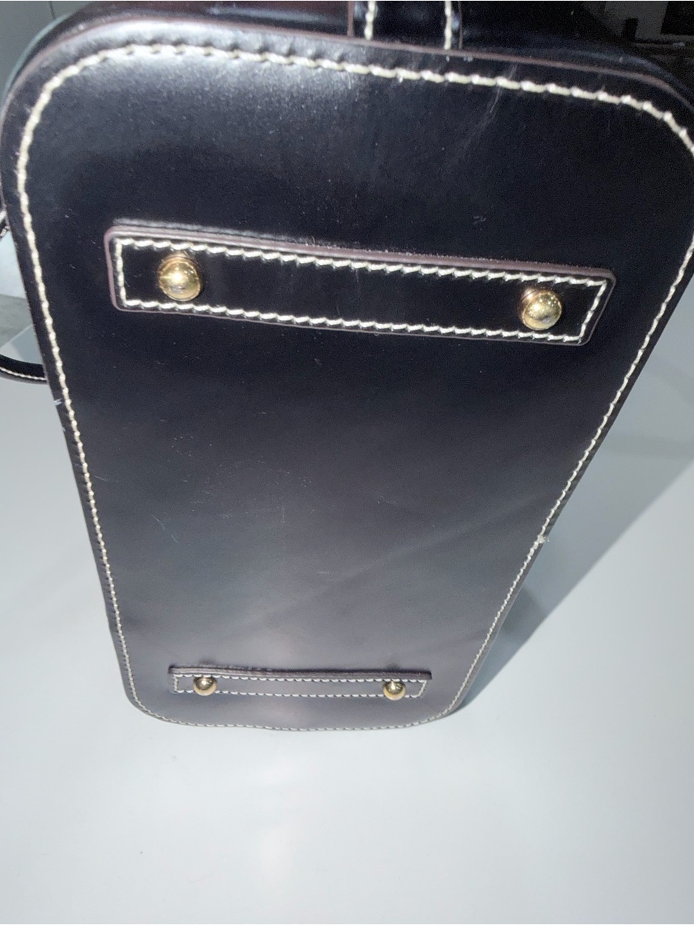 Dooney & Bourke Selleria Florentine Domed Satchel in black leather. - Picture 13 of 14